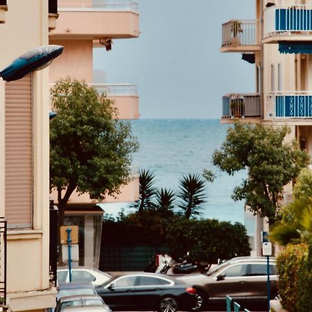 Appartement 2 Les Clematites Menton Exterior photo